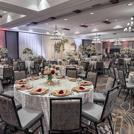 מלון Hilton Sacramento Arden West מראה חיצוני תמונה