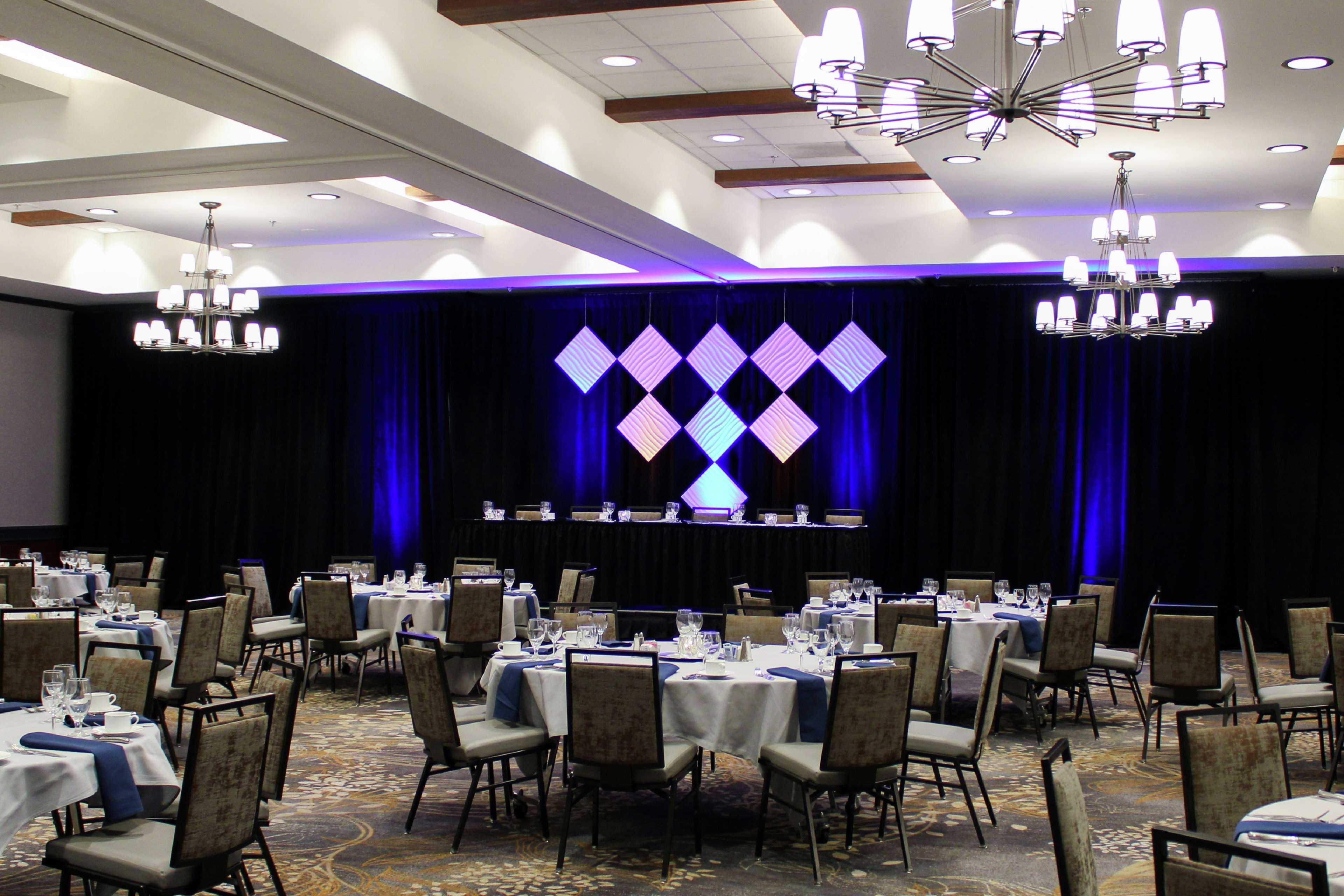 מלון Hilton Sacramento Arden West מראה חיצוני תמונה
