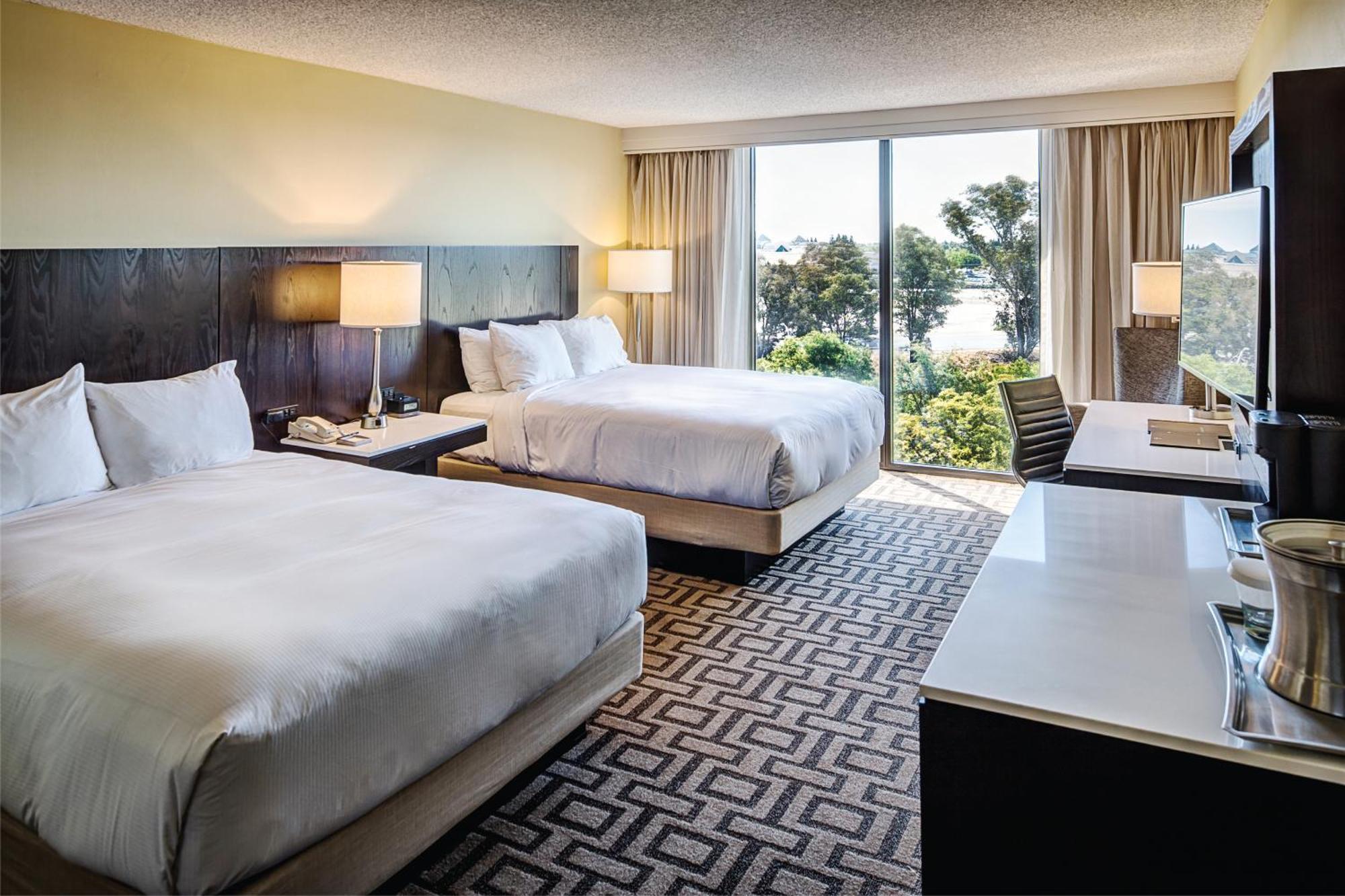 מלון Hilton Sacramento Arden West מראה חיצוני תמונה