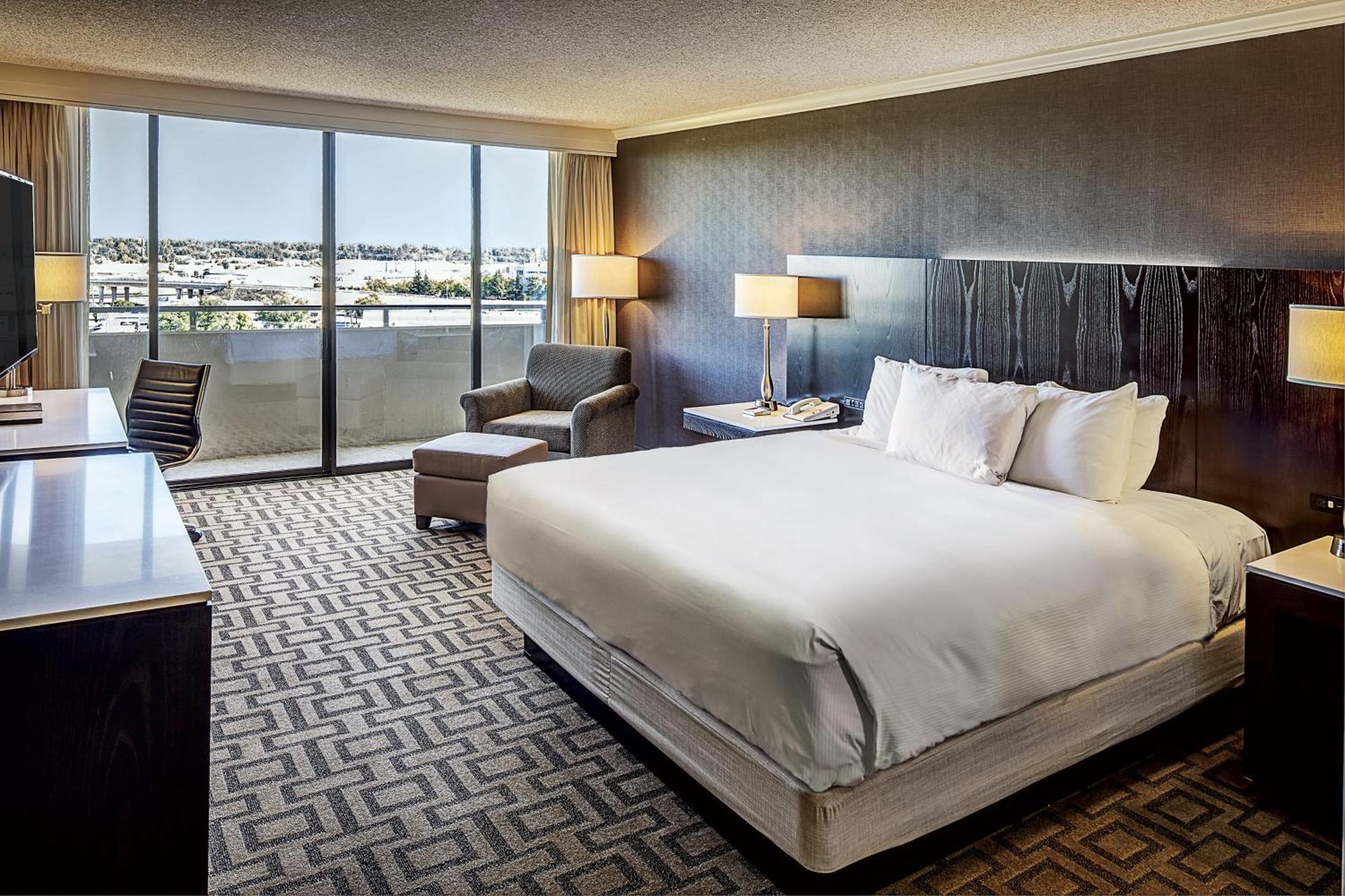 מלון Hilton Sacramento Arden West מראה חיצוני תמונה