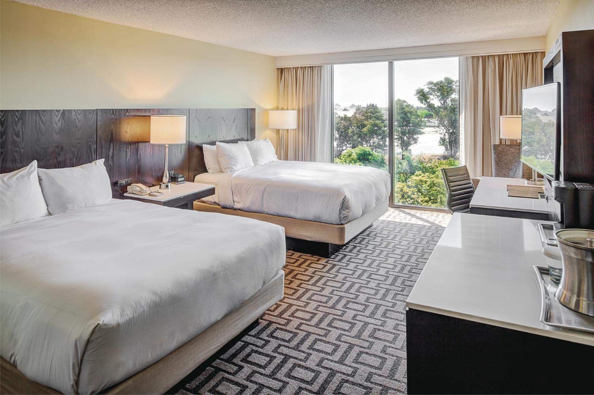 מלון Hilton Sacramento Arden West מראה חיצוני תמונה
